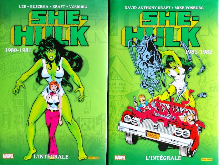 Couvertures des deux intégrales She-Hulk publiées par Panini Comics. Sur la première couverture sa forme humaine se tient devant sa forme Hulk, sur la seconde elle est sous sa forme de Hulk à genoux sur le toit d'une voiture tandis qu'elle arrache le capot et le moteur à mains nues.